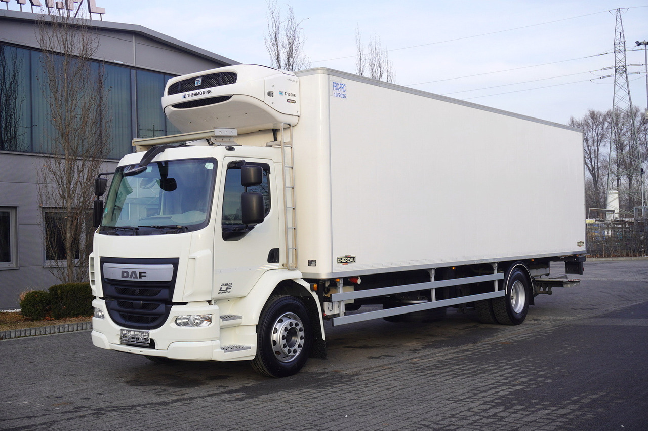 DAF LF 280 / Chereau multi-temperature refrigerator / Dhollandia DHSM.30 lift 2000 kg - شاحنة الفريزر: صورة 1 DAF LF 280 / Chereau multi-temperature refrigerator / Dhollandia DHSM.30 lift 2000 kg - شاحنة الفريزر: صورة 1