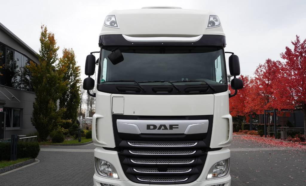 DAF XF 450 6×2 E6 / Refrigerator Lacapitaine / ATP/FRC to 2027 / 18 pallets - شاحنة الفريزر: صورة 2 DAF XF 450 6×2 E6 / Refrigerator Lacapitaine / ATP/FRC to 2027 / 18 pallets - شاحنة الفريزر: صورة 2