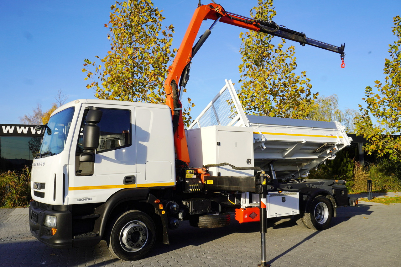 IVECO Eurocargo 120E18 Crane Palfinger / 3-way tipper / sleeper cab - شاحنات مسطحة, شاحنة كرين: صورة 2 IVECO Eurocargo 120E18 Crane Palfinger / 3-way tipper / sleeper cab - شاحنات مسطحة, شاحنة كرين: صورة 2