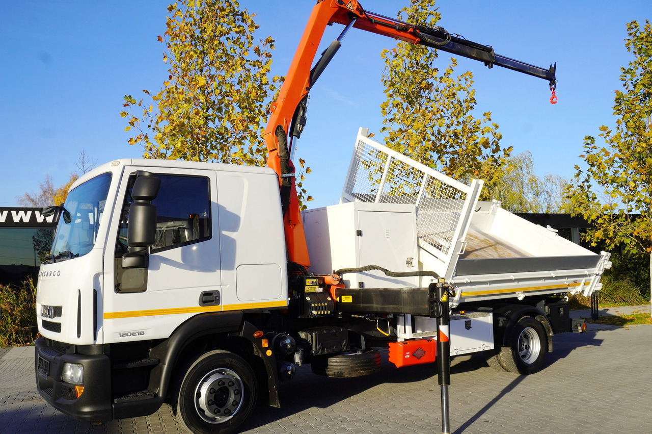 IVECO Eurocargo 120E18 Crane Palfinger / 3-way tipper / sleeper cab - شاحنة كرين: صورة 3 IVECO Eurocargo 120E18 Crane Palfinger / 3-way tipper / sleeper cab - شاحنة كرين: صورة 3