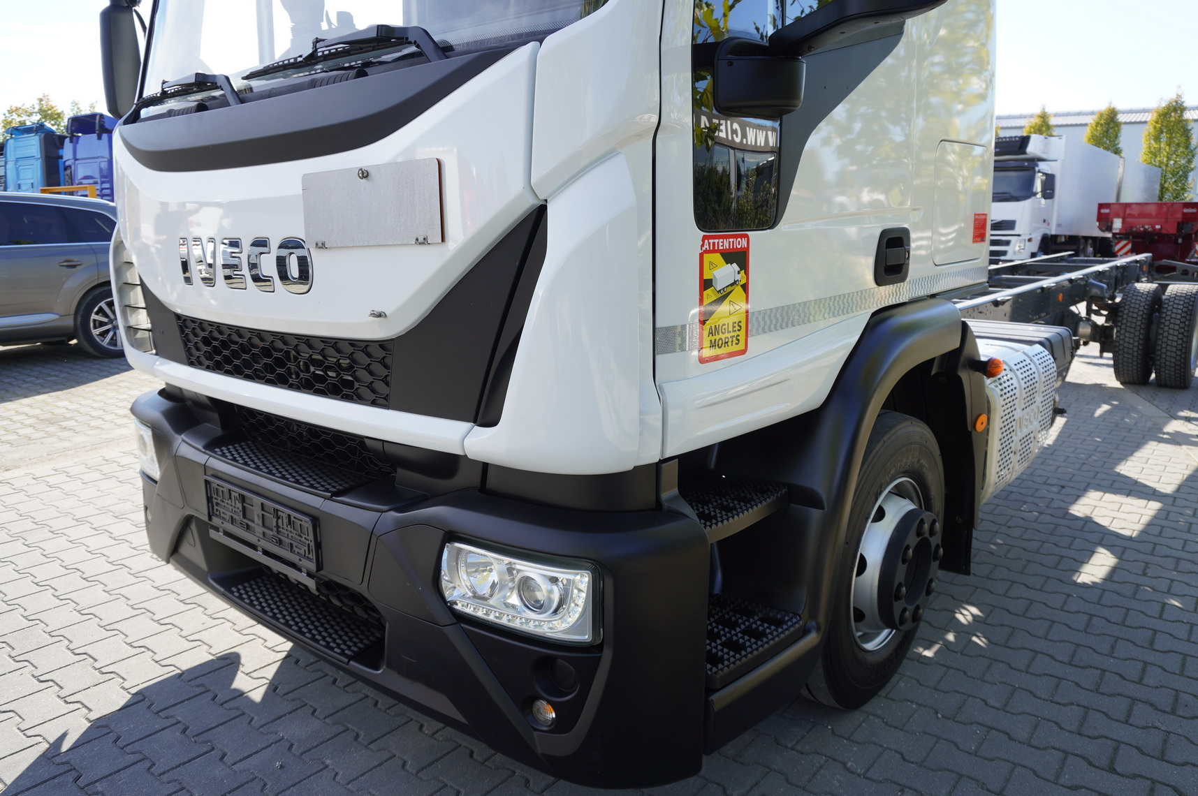 IVECO Eurocargo 140e19 4×2 E6 Glob / ADR / frame 8,1m - شاحنة هيكل كابينة: صورة 5 IVECO Eurocargo 140e19 4×2 E6 Glob / ADR / frame 8,1m - شاحنة هيكل كابينة: صورة 5