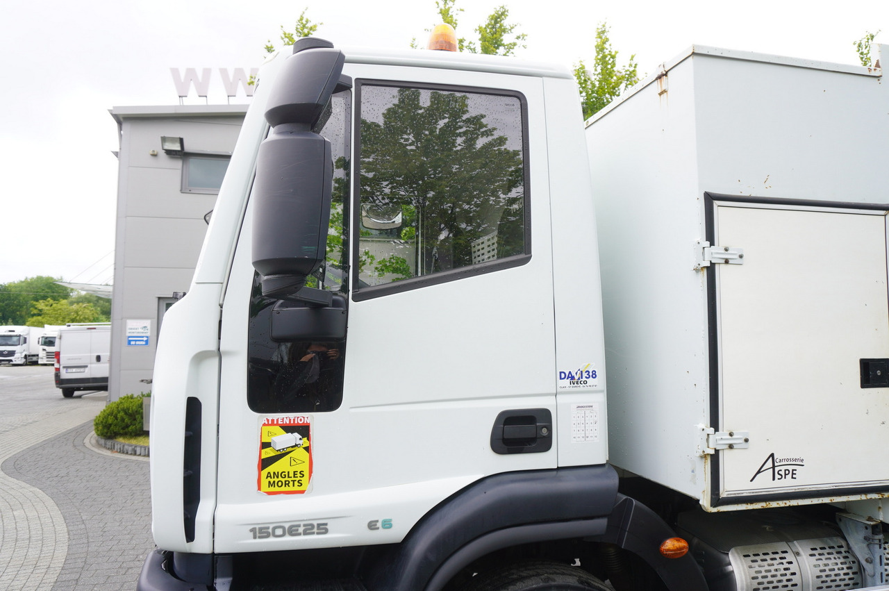 شاحنات مسطحة IVECO Eurocargo 150 E25 / 90 tho. km !!! / Tow truck: صورة 18