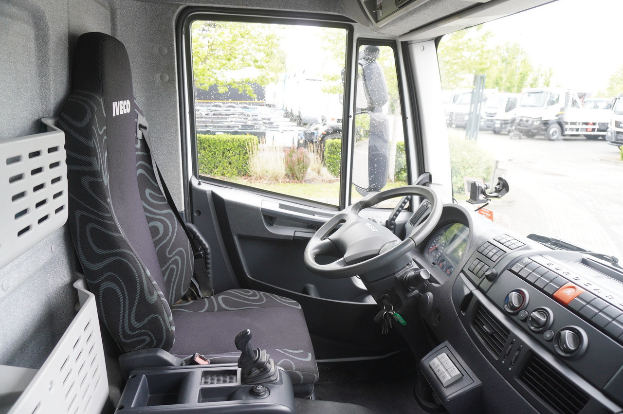 شاحنات مسطحة IVECO Eurocargo 150 E25 / 90 tho. km !!! / Tow truck: صورة 27