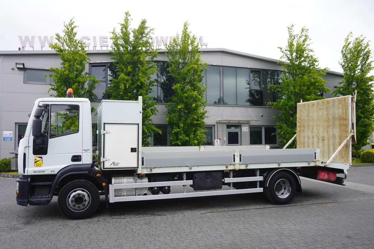 شاحنات مسطحة IVECO Eurocargo 150 E25 / 90 tho. km !!! / Tow truck: صورة 11