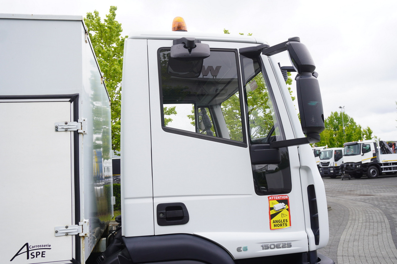 شاحنات مسطحة IVECO Eurocargo 150 E25 / 90 tho. km !!! / Tow truck: صورة 17