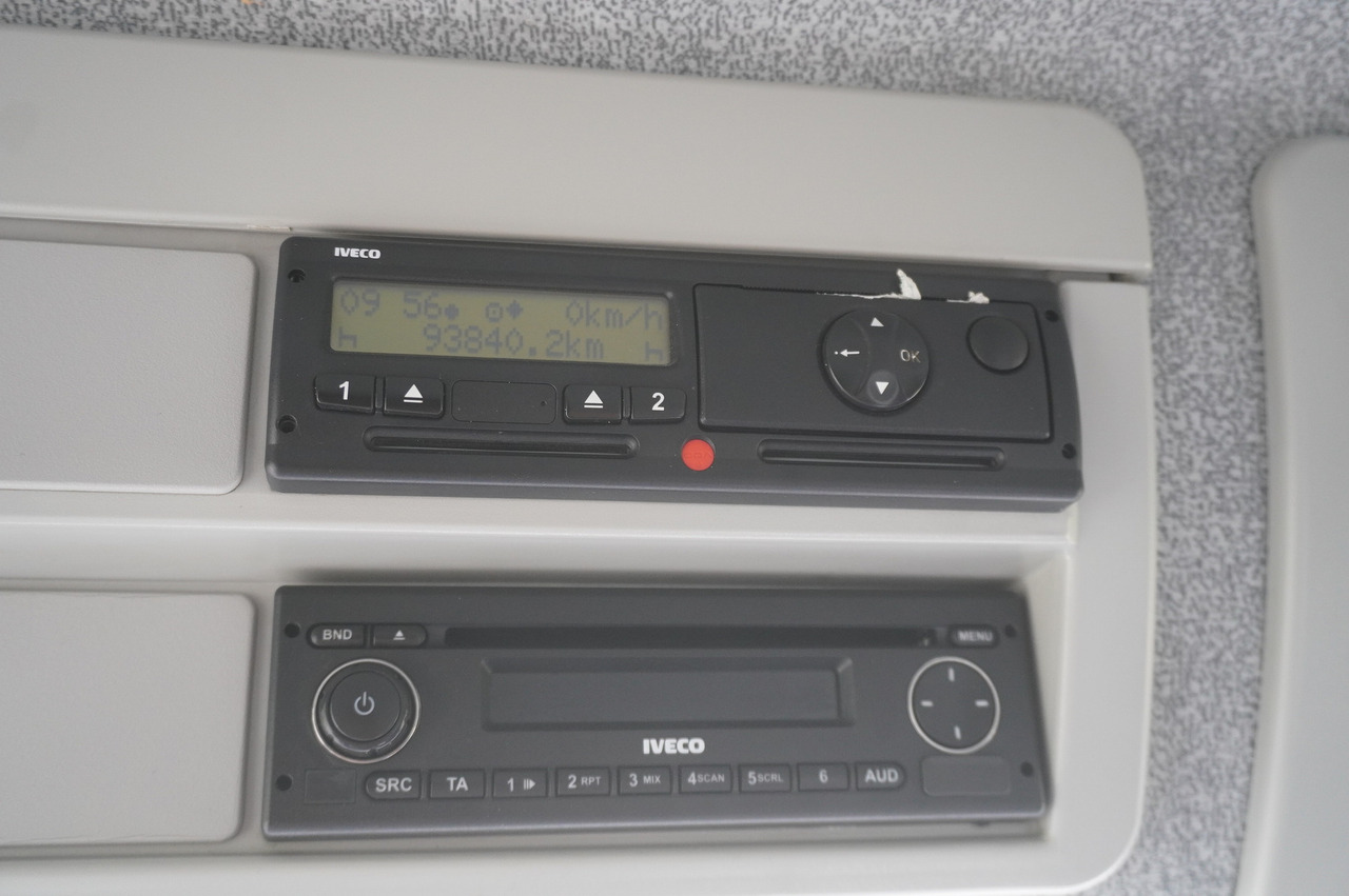 IVECO Eurocargo 150 E25 / 90 tho. km !!! / Tow truck - شاحنة نقل سيارات شاحنة: صورة 3 IVECO Eurocargo 150 E25 / 90 tho. km !!! / Tow truck - شاحنة نقل سيارات شاحنة: صورة 3