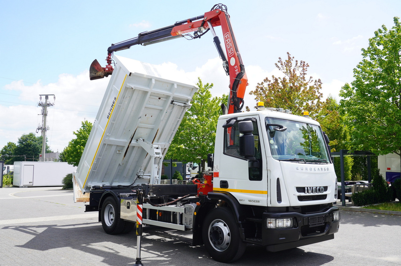 IVECO Eurocargo 160E22 EEV Dump truck / Bortmatic / Crane FASSI F95A.0.22 - شاحنة قلاب, شاحنة كرين: صورة 3 IVECO Eurocargo 160E22 EEV Dump truck / Bortmatic / Crane FASSI F95A.0.22 - شاحنة قلاب, شاحنة كرين: صورة 3