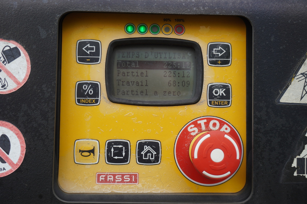 IVECO STRALIS 19.310 E6 / Flatbed 19 EPAL / FASSI F135 / 225 MTH! / 5.7 T - شاحنات مسطحة, شاحنة كرين: صورة 2 IVECO STRALIS 19.310 E6 / Flatbed 19 EPAL / FASSI F135 / 225 MTH! / 5.7 T - شاحنات مسطحة, شاحنة كرين: صورة 2