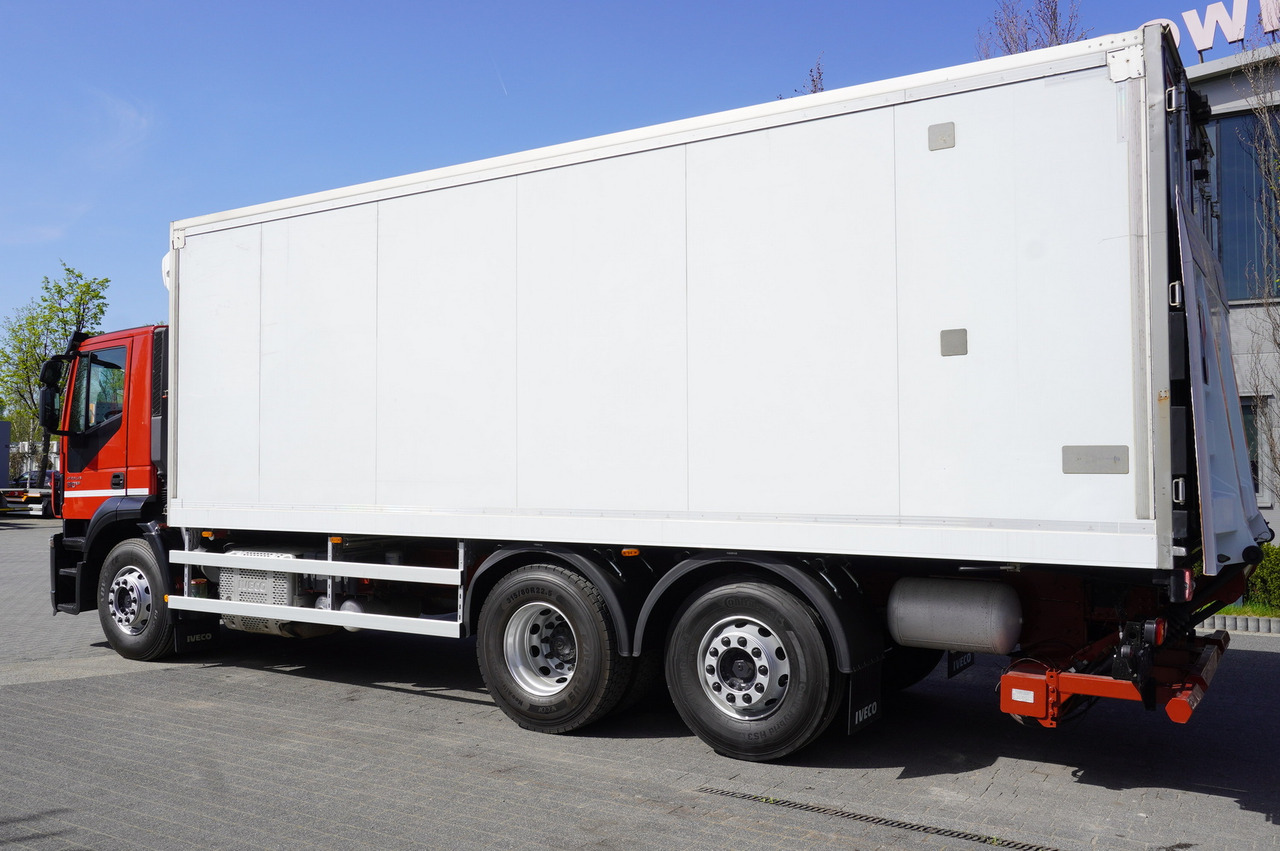 Iveco Stralis 310 6×2 E6 Refrigerator/ ATP/FRC / 18 pallets / Tail lift - شاحنة الفريزر: صورة 3 Iveco Stralis 310 6×2 E6 Refrigerator/ ATP/FRC / 18 pallets / Tail lift - شاحنة الفريزر: صورة 3