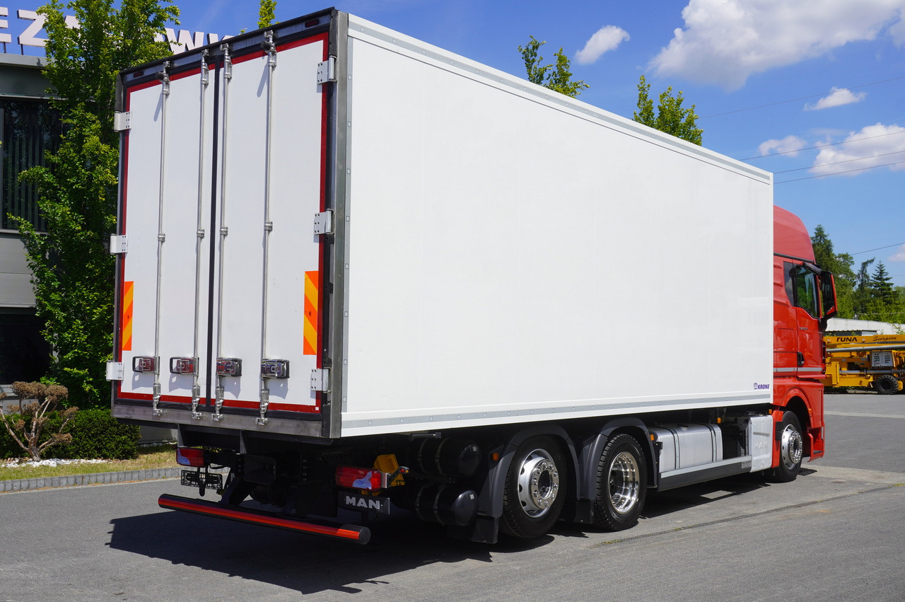 MAN MAN TGX 26.510 / 2022 / NEW Krone bitemperature refrigerated truck / Carrier Supra 850 MT / 4 units - شاحنة الفريزر: صورة 5 MAN MAN TGX 26.510 / 2022 / NEW Krone bitemperature refrigerated truck / Carrier Supra 850 MT / 4 units - شاحنة الفريزر: صورة 5