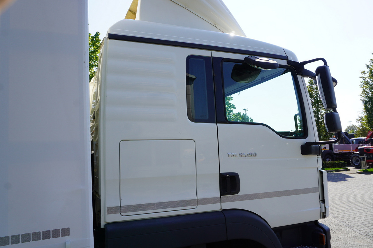 شاحنة ستارة MAN TGL 12.190 / Curtainsider 19 EPAL / Sleeper cab: صورة 17