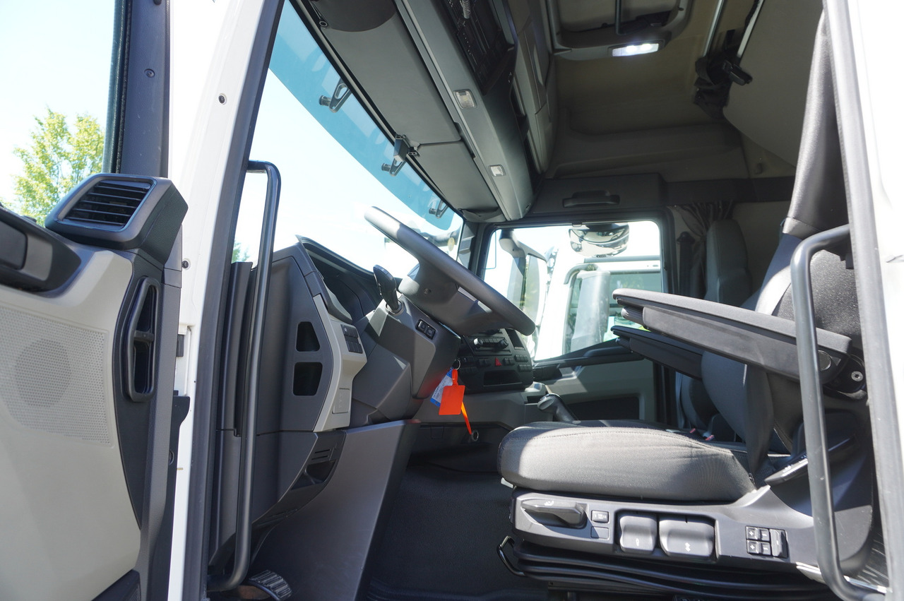 شاحنة ستارة MAN TGM 15.290 Curtainsider / Glob / Manual / 2 beds / 17 EPAL: صورة 11