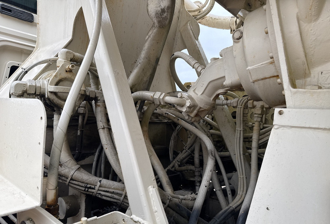 شاحنة خلاطة خرسانة MAN TGS 32.400 8x4 Concrete Mixer Pump truck / 426 MTH !!! / 18 meters: صورة 16