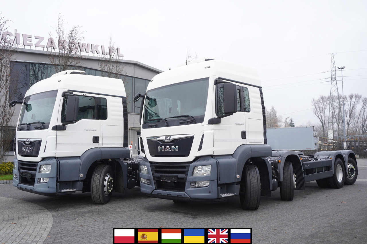 MAN TGS 35.420 8×2 / Chassis 6.4 m / 3 steered axles / 2 units - شاحنة هيكل كابينة: صورة 1 MAN TGS 35.420 8×2 / Chassis 6.4 m / 3 steered axles / 2 units - شاحنة هيكل كابينة: صورة 1
