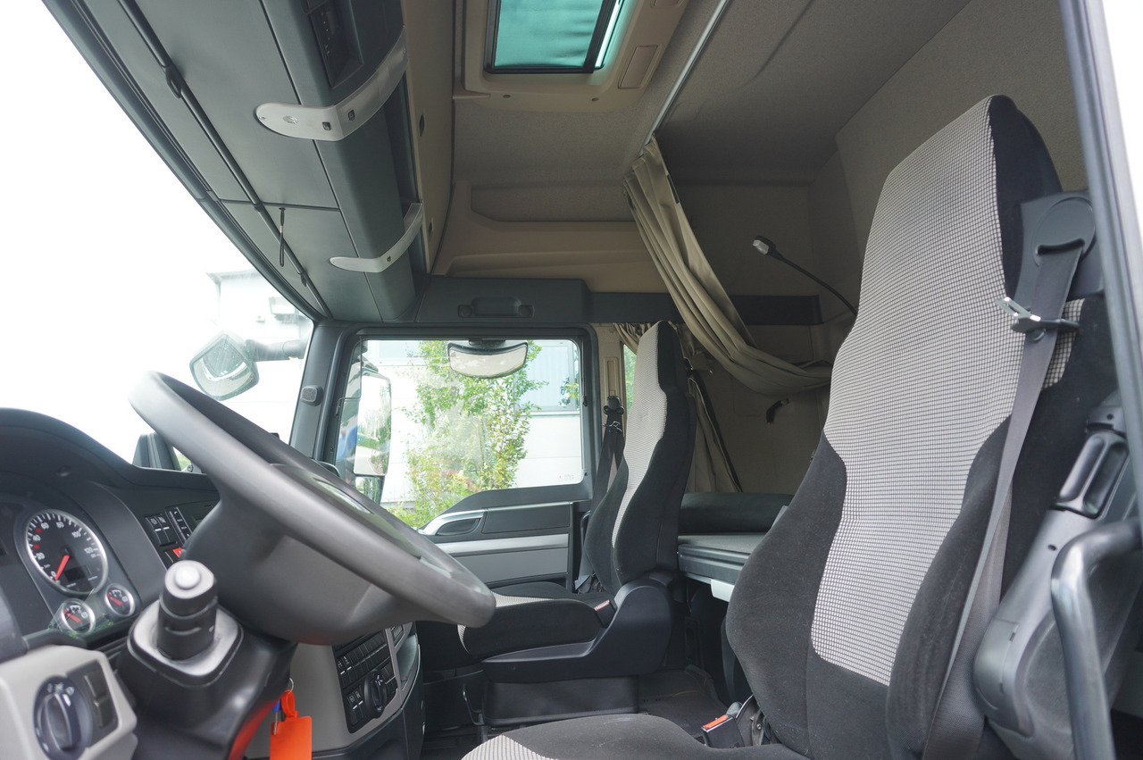 MAN TGX 18.430 / Curtainsider 18 EPAL / sleeping cab / 2021 MAN TGX 18.430 / Curtainsider 18 EPAL / sleeping cab / 2021: صورة 17 MAN TGX 18.430 / Curtainsider 18 EPAL / sleeping cab / 2021 MAN TGX 18.430 / Curtainsider 18 EPAL / sleeping cab / 2021: صورة 17