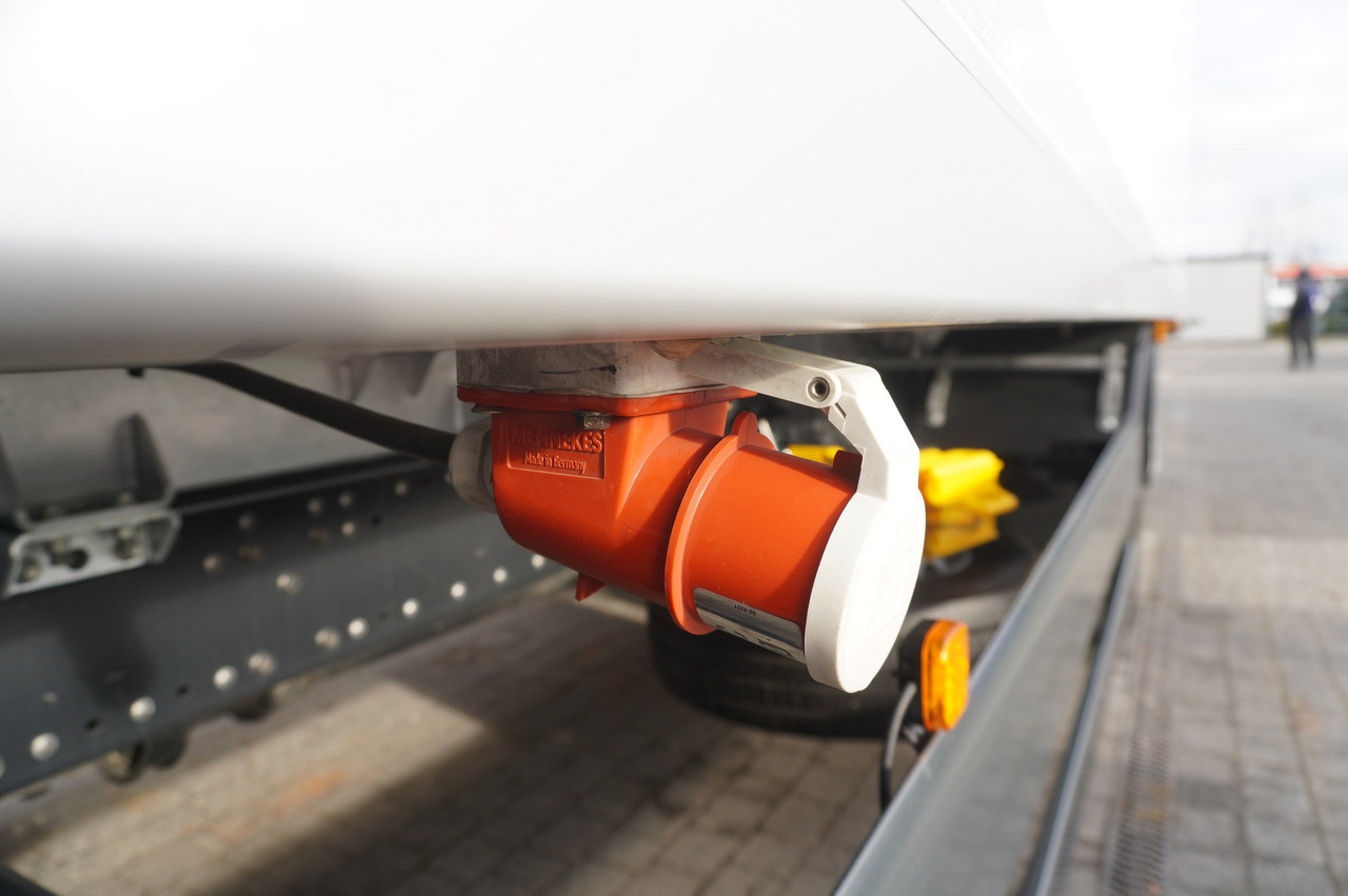 MAN TGX 26.400 / IGLOOCAR / Carrier Supra 1150 MT Silent - شاحنة صندوق متساوي: صورة 5 MAN TGX 26.400 / IGLOOCAR / Carrier Supra 1150 MT Silent - شاحنة صندوق متساوي: صورة 5