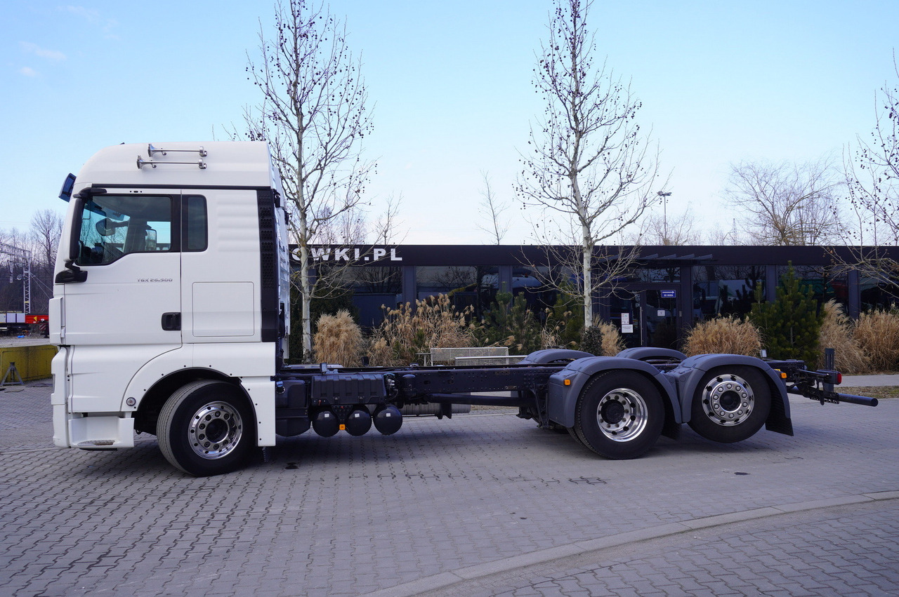 MAN TGX 26,500 / 500 HP / steering 3rd axle / 20 t cap. / Chassis 6.5 m - شاحنة هيكل كابينة: صورة 4 MAN TGX 26,500 / 500 HP / steering 3rd axle / 20 t cap. / Chassis 6.5 m - شاحنة هيكل كابينة: صورة 4