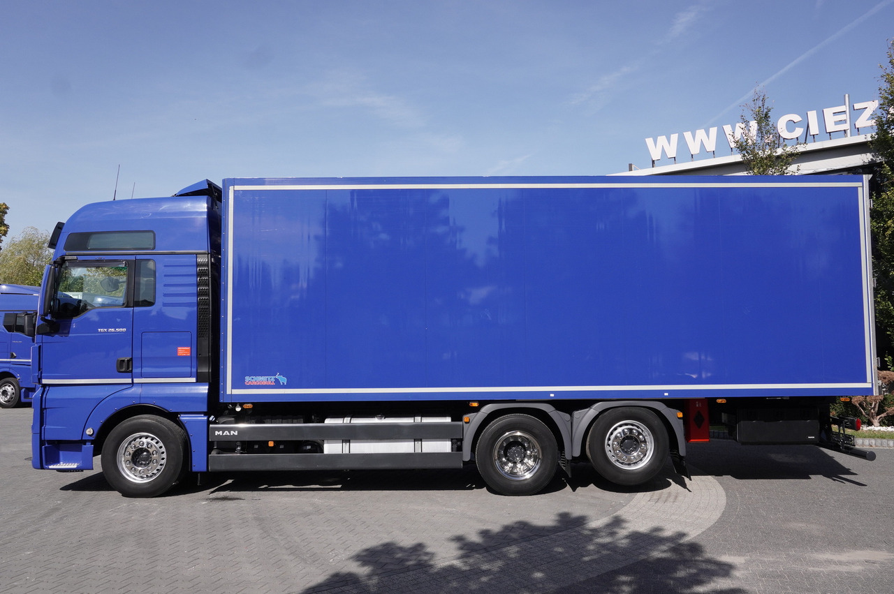 MAN TGX 26.500 E6 XXL / Schmitz 19 pallets / Thermoking / steering axle - شاحنة الفريزر: صورة 3 MAN TGX 26.500 E6 XXL / Schmitz 19 pallets / Thermoking / steering axle - شاحنة الفريزر: صورة 3