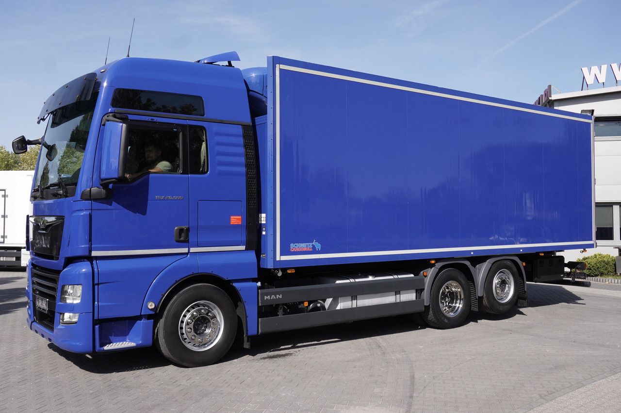 MAN TGX 26.500 E6 XXL / Schmitz 19 pallets / Thermoking / steering axle - شاحنة الفريزر: صورة 2 MAN TGX 26.500 E6 XXL / Schmitz 19 pallets / Thermoking / steering axle - شاحنة الفريزر: صورة 2