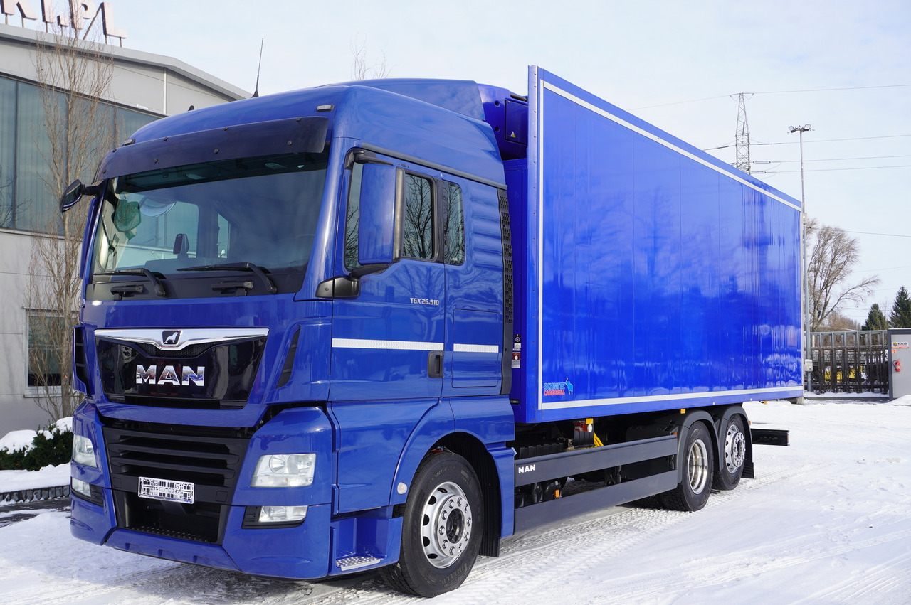 MAN TGX 26.510 6×2 E6 2021 / ATP/FRC / Schmitz FLOWER refrigerator 19 pallets / steering axle / 2 units - شاحنة الفريزر: صورة 3 MAN TGX 26.510 6×2 E6 2021 / ATP/FRC / Schmitz FLOWER refrigerator 19 pallets / steering axle / 2 units - شاحنة الفريزر: صورة 3
