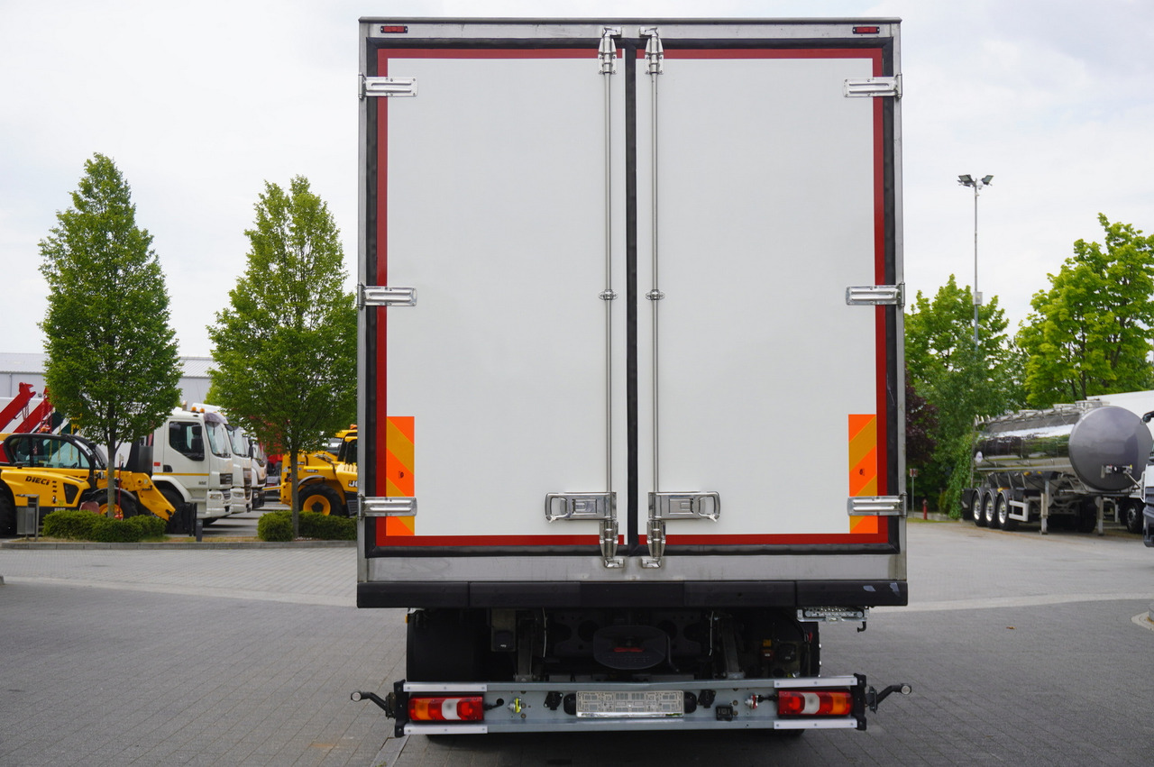 MERCEDES-BENZ 2543 / NEW Lamberet refrigerator/ 160 tho. km / steered 3rd axle - شاحنة الفريزر: صورة 5 MERCEDES-BENZ 2543 / NEW Lamberet refrigerator/ 160 tho. km / steered 3rd axle - شاحنة الفريزر: صورة 5