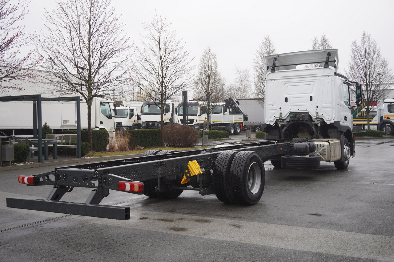 MERCEDES-BENZ Actros 1824 / 9.1 m chassis / sleeping cabin - شاحنة هيكل كابينة: صورة 5 MERCEDES-BENZ Actros 1824 / 9.1 m chassis / sleeping cabin - شاحنة هيكل كابينة: صورة 5