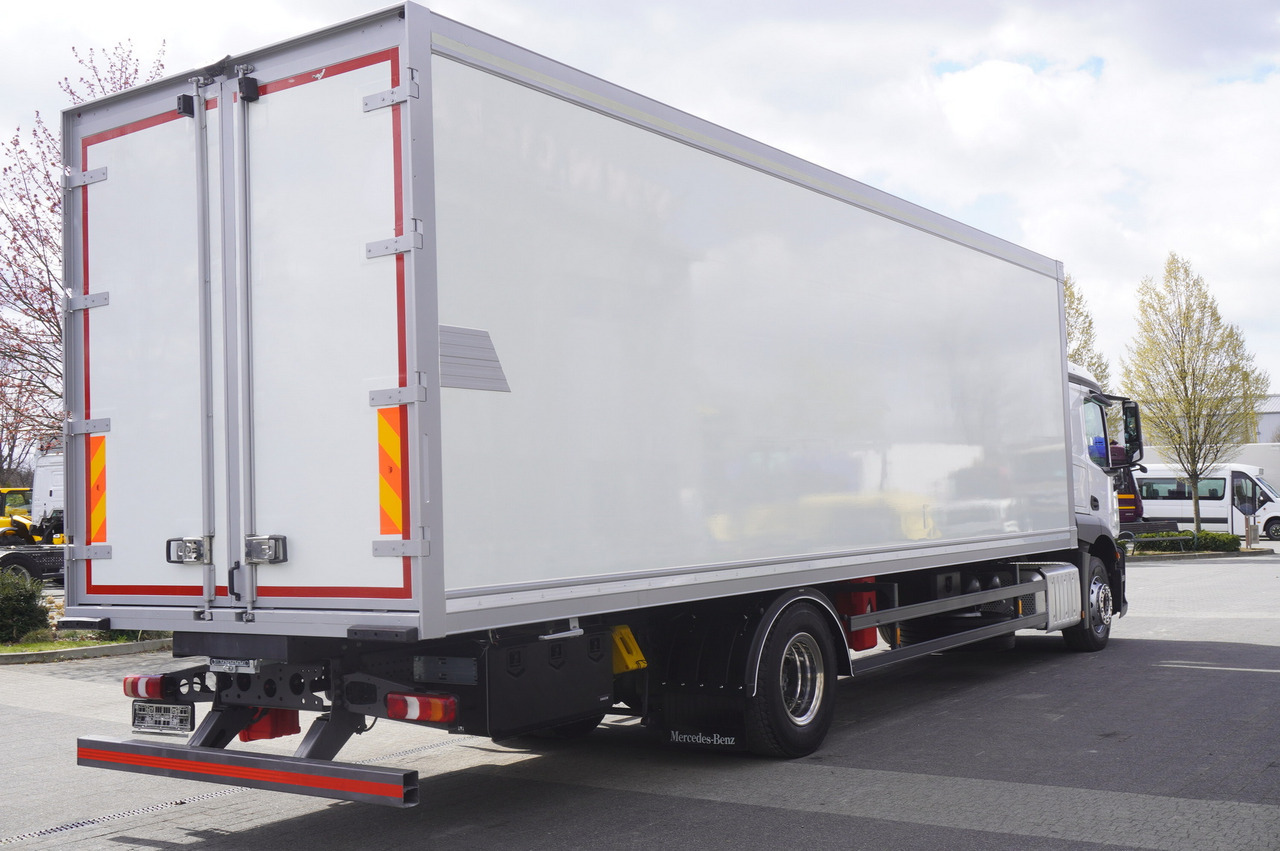 MERCEDES-BENZ Actros 1824 / Refrigerator / Carrier Supra 1250 / Sleeping cabin - شاحنة الفريزر: صورة 3 MERCEDES-BENZ Actros 1824 / Refrigerator / Carrier Supra 1250 / Sleeping cabin - شاحنة الفريزر: صورة 3