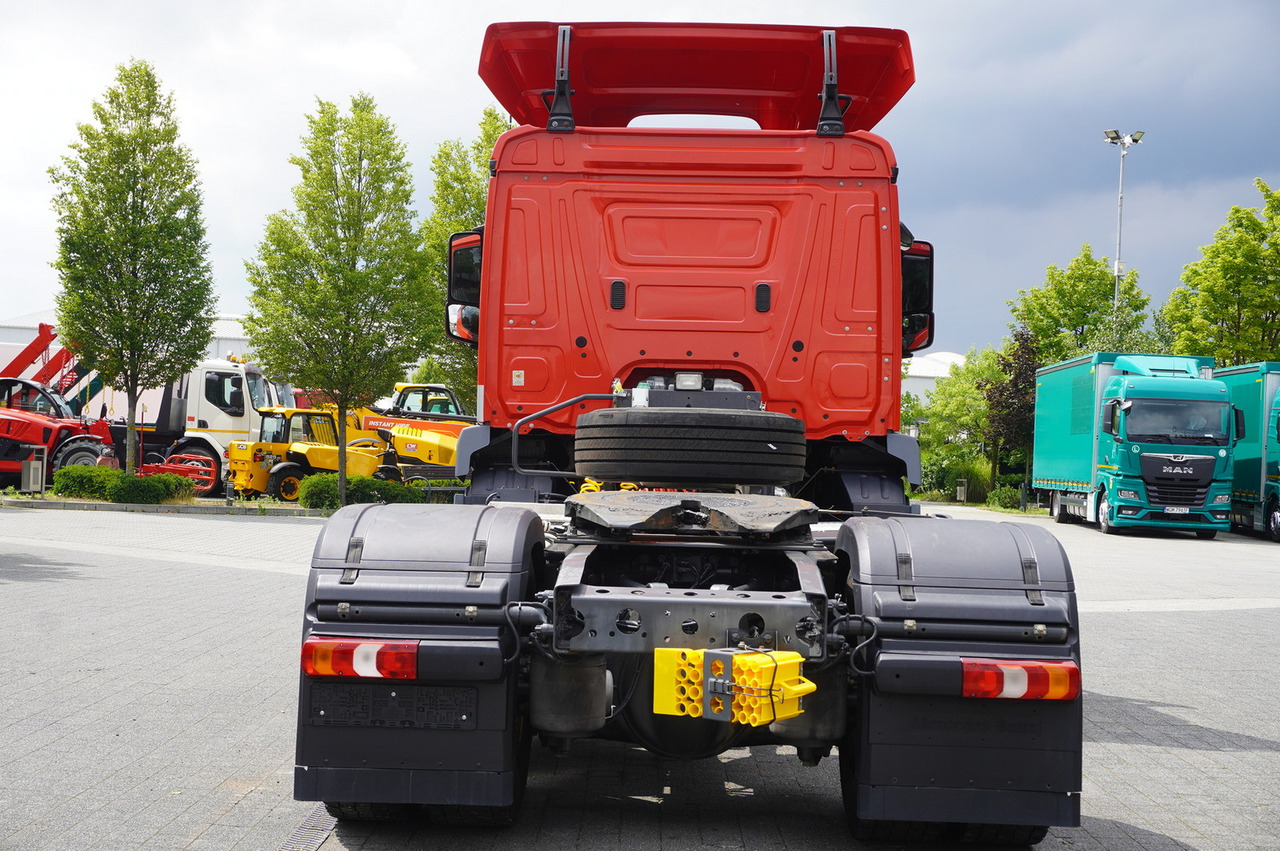 MERCEDES-BENZ Actros 1833 tractor unit / 260 tho. km - وحدة جر: صورة 3 MERCEDES-BENZ Actros 1833 tractor unit / 260 tho. km - وحدة جر: صورة 3