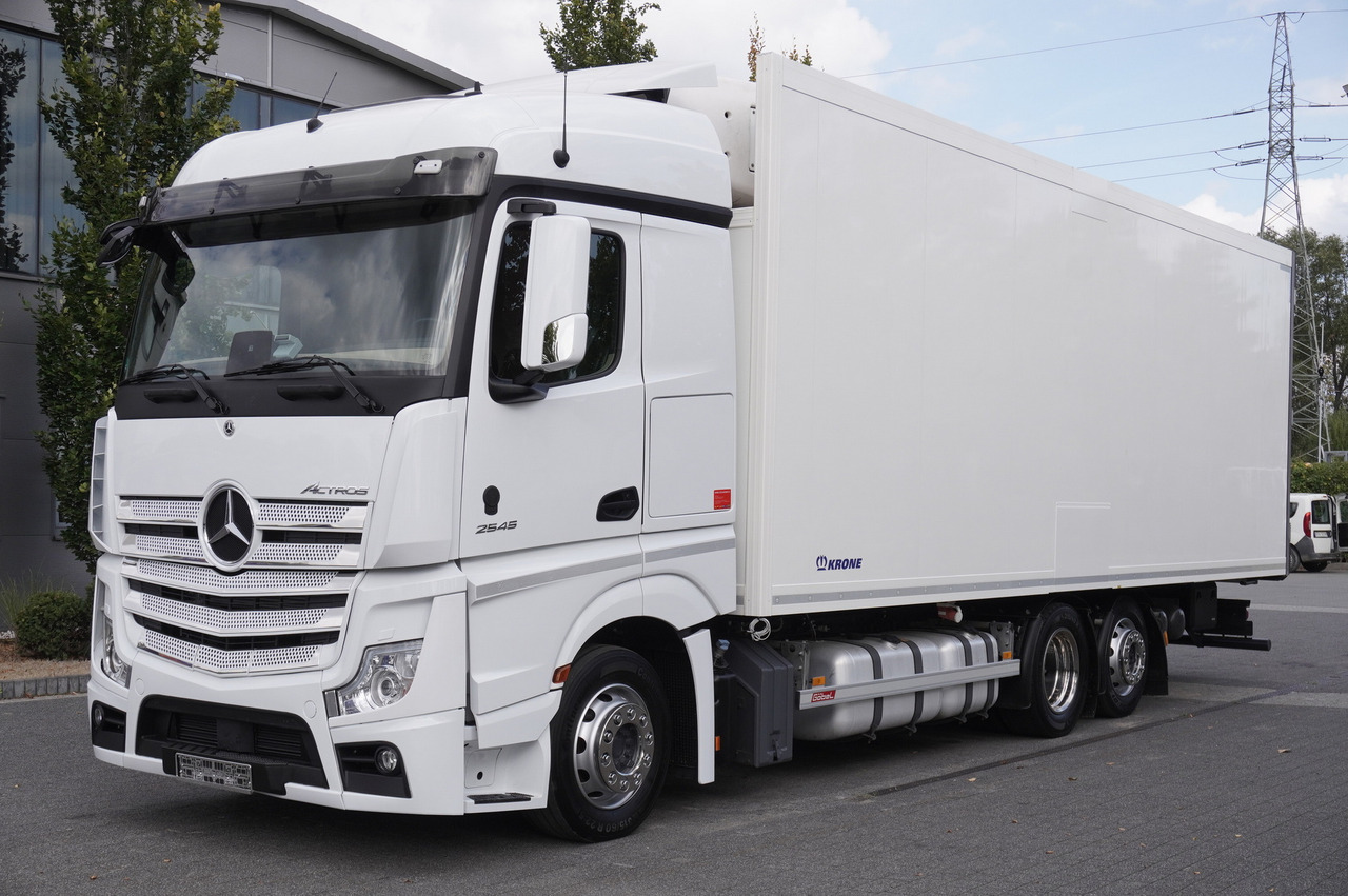 MERCEDES-BENZ Actros 2545 MP5 6×2 E6 / KRONE REFRIGERATOR 40 pallets Bitemperature Doppelstock / high 2.7m - شاحنة الفريزر: صورة 1 MERCEDES-BENZ Actros 2545 MP5 6×2 E6 / KRONE REFRIGERATOR 40 pallets Bitemperature Doppelstock / high 2.7m - شاحنة الفريزر: صورة 1