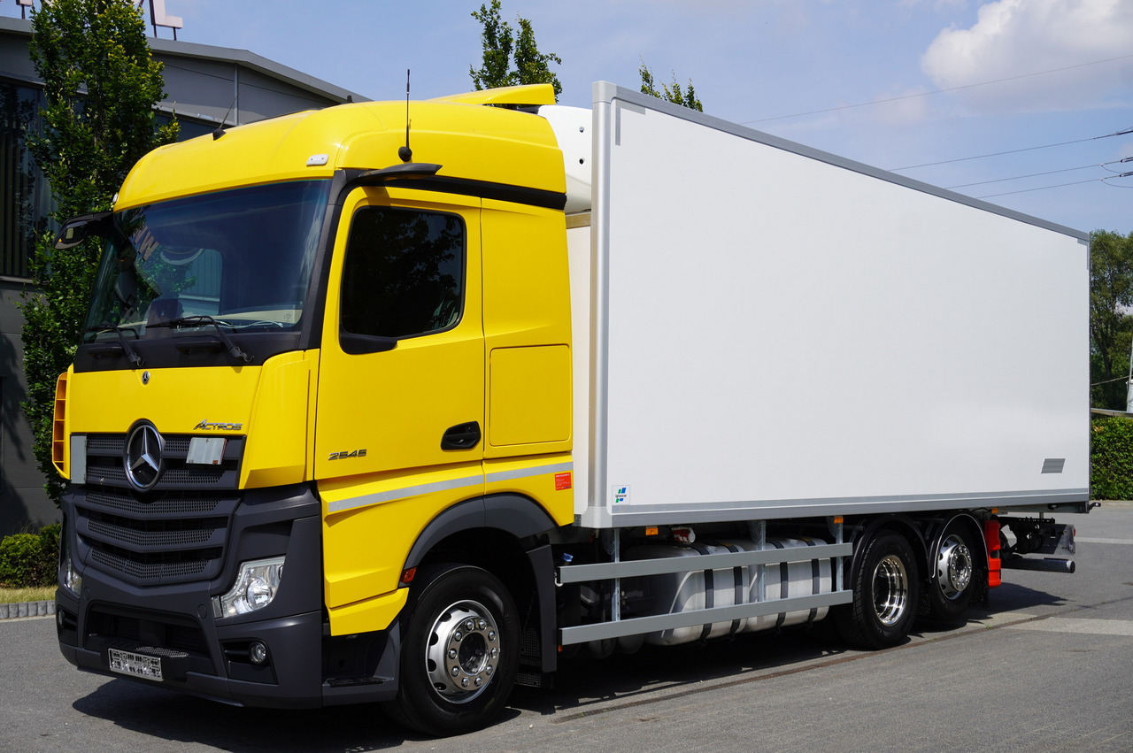MERCEDES-BENZ Actros 2545 MP5 6×2 E6 / NEW Igloocar refrigerator / 19 pallets - شاحنة الفريزر: صورة 1 MERCEDES-BENZ Actros 2545 MP5 6×2 E6 / NEW Igloocar refrigerator / 19 pallets - شاحنة الفريزر: صورة 1