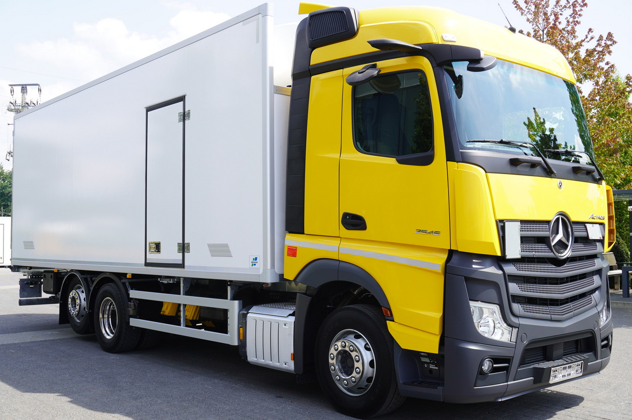 MERCEDES-BENZ Actros 2545 MP5 6×2 E6 / NEW Igloocar refrigerator / 19 pallets - شاحنة الفريزر: صورة 5 MERCEDES-BENZ Actros 2545 MP5 6×2 E6 / NEW Igloocar refrigerator / 19 pallets - شاحنة الفريزر: صورة 5