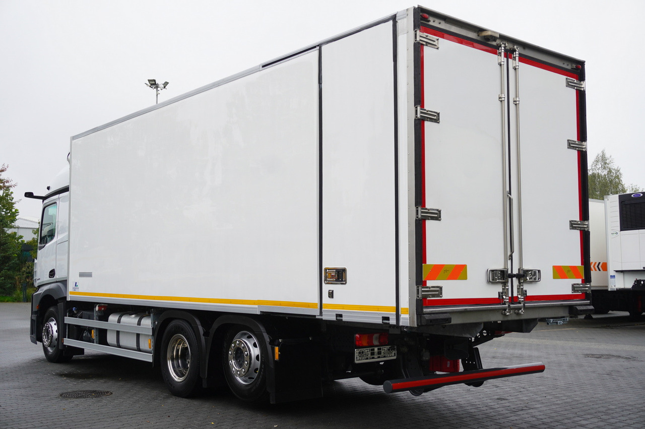 MERCEDES-BENZ Actros 2545 MP5 / Lecapitaine 18 EPAL refrigerator / Bitemperature / Carrier Supra 850 MT / ADR AT - شاحنة الفريزر: صورة 3 MERCEDES-BENZ Actros 2545 MP5 / Lecapitaine 18 EPAL refrigerator / Bitemperature / Carrier Supra 850 MT / ADR AT - شاحنة الفريزر: صورة 3
