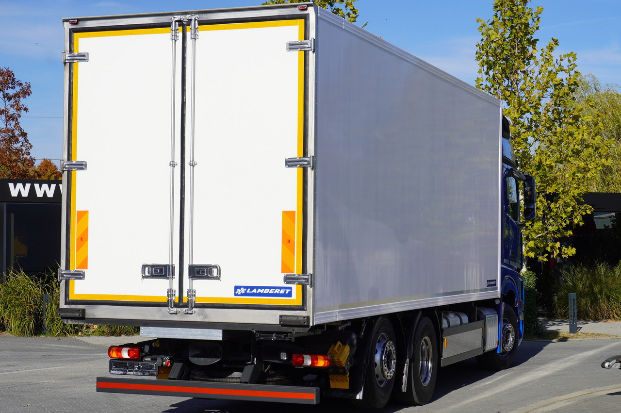 MERCEDES-BENZ Actros 2548 E6 / GIGA / Cab Lounge chair / Lamberet Refrigerator / Carrier Supra 950 - شاحنة الفريزر: صورة 3 MERCEDES-BENZ Actros 2548 E6 / GIGA / Cab Lounge chair / Lamberet Refrigerator / Carrier Supra 950 - شاحنة الفريزر: صورة 3
