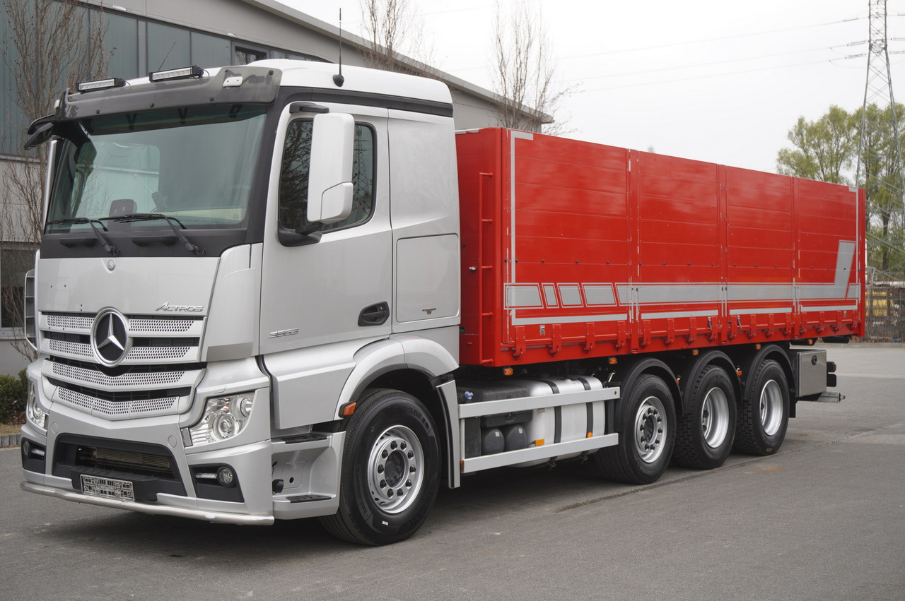 MERCEDES-BENZ Actros 3563 8x4 / Tipper for grain 20 t load capacity - شاحنات مسطحة: صورة 2 MERCEDES-BENZ Actros 3563 8x4 / Tipper for grain 20 t load capacity - شاحنات مسطحة: صورة 2