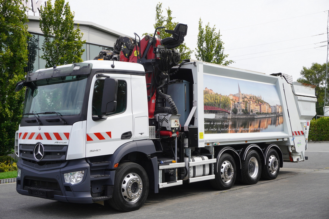 MERCEDES-BENZ Antos 3240 8x2 / Tajfun 5T crane / Farid Industries garbage truck/ 3 steered axles - شاحنة كرين: صورة 3 MERCEDES-BENZ Antos 3240 8x2 / Tajfun 5T crane / Farid Industries garbage truck/ 3 steered axles - شاحنة كرين: صورة 3