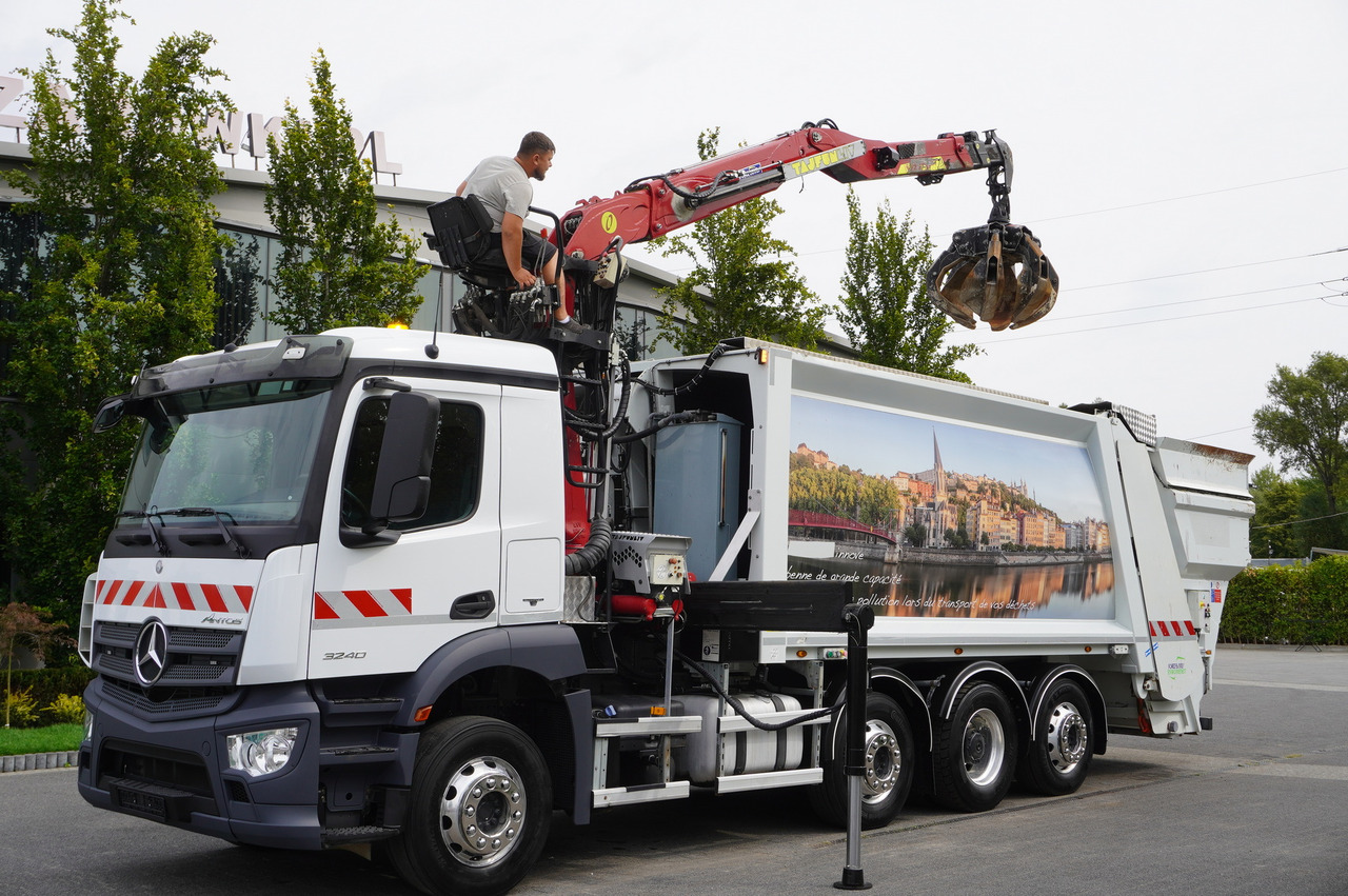 MERCEDES-BENZ Antos 3240 8x2 / Tajfun 5T crane / Farid Industries garbage truck/ 3 steered axles - شاحنة الشفط: صورة 4 MERCEDES-BENZ Antos 3240 8x2 / Tajfun 5T crane / Farid Industries garbage truck/ 3 steered axles - شاحنة الشفط: صورة 4