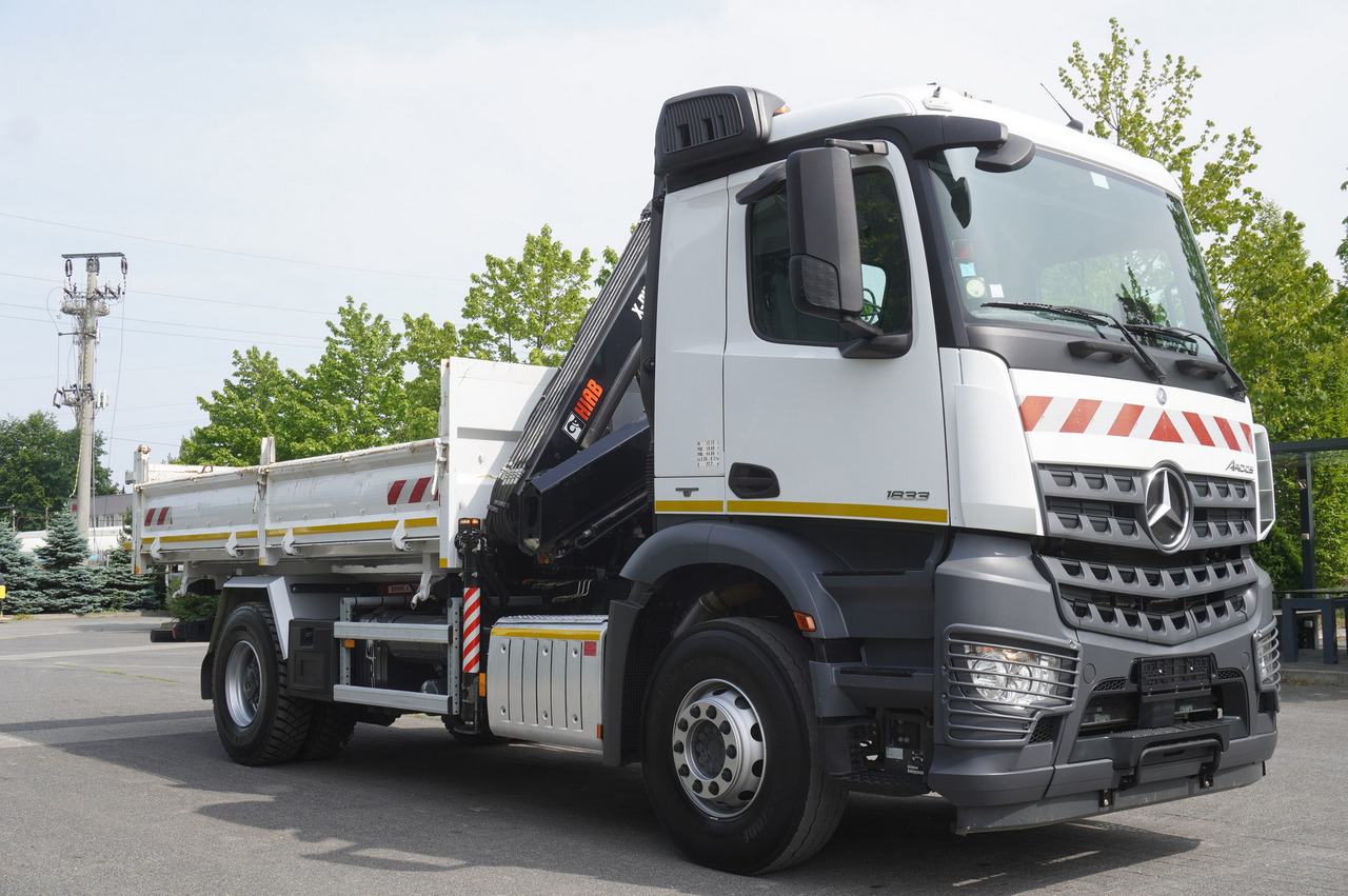 شاحنة قلاب, شاحنة كرين MERCEDES-BENZ Arocs 1833 / 87,000 km!!! / Hds HIAB X-DUO 128 B-2 / three-sided tipper: صورة 7