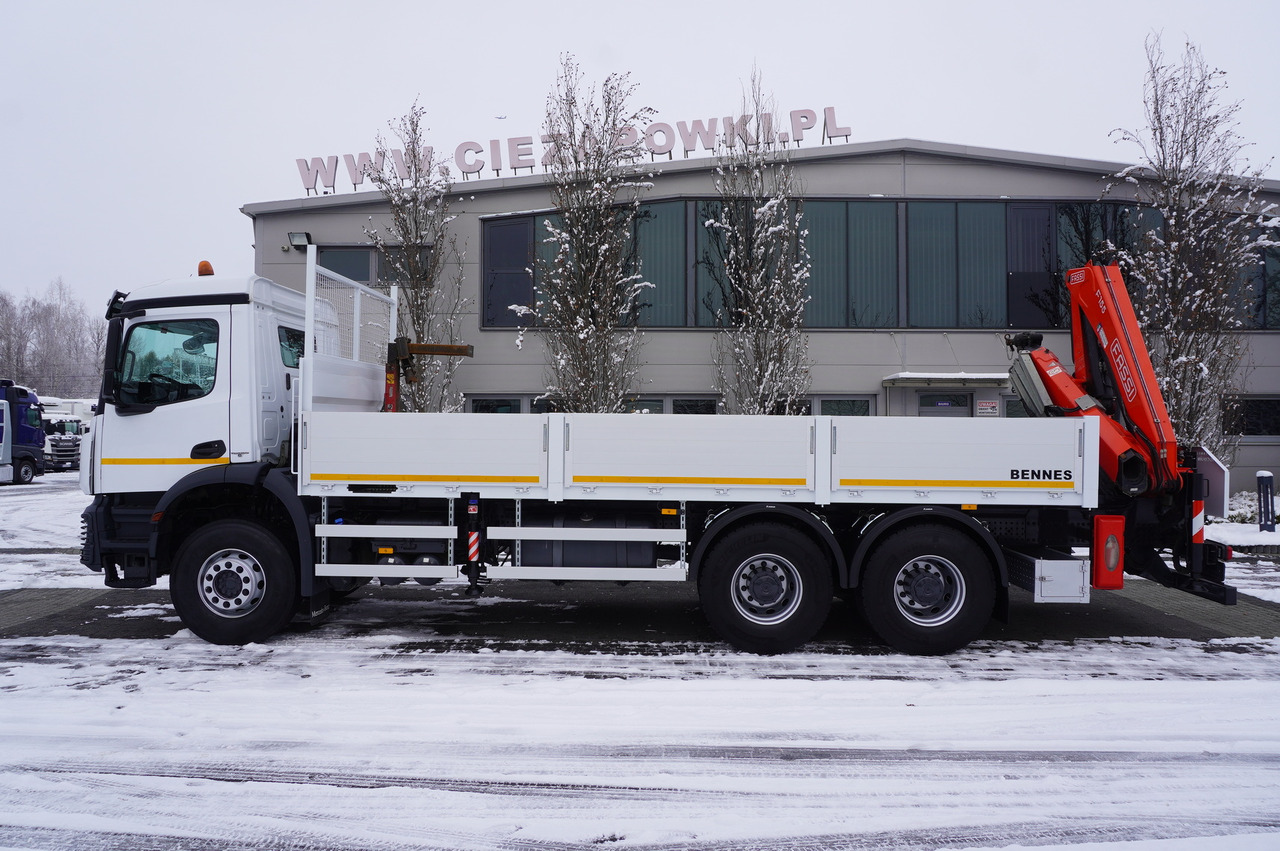 MERCEDES-BENZ Arocs 2633 flatbed truck / Crane FASSI F155A.0.23 / REMOTE CONTROL / 230,000 km - شاحنة كرين: صورة 2 MERCEDES-BENZ Arocs 2633 flatbed truck / Crane FASSI F155A.0.23 / REMOTE CONTROL / 230,000 km - شاحنة كرين: صورة 2
