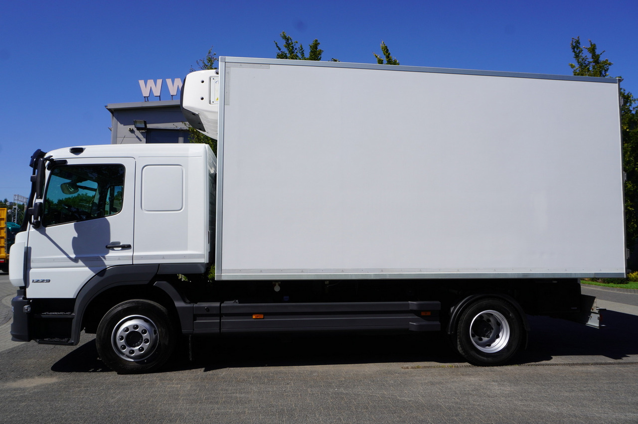 MERCEDES-BENZ Atego 1223 / Bitemperature Refrigerator 12 EPAL / Full ADR / Sleeper cab / 175 tho. km - شاحنة الفريزر: صورة 2 MERCEDES-BENZ Atego 1223 / Bitemperature Refrigerator 12 EPAL / Full ADR / Sleeper cab / 175 tho. km - شاحنة الفريزر: صورة 2