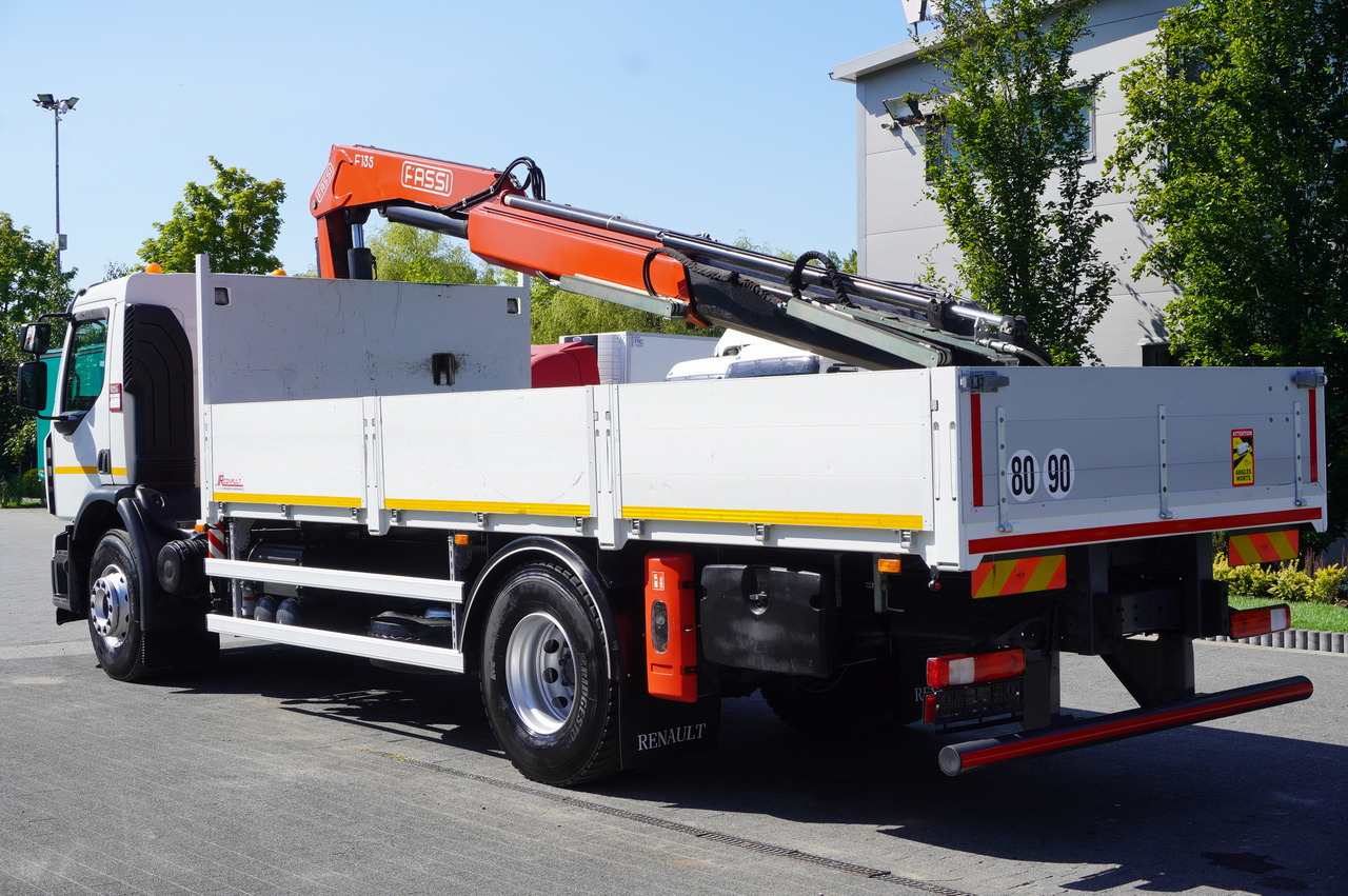 RENAULT C280 DTI 8 / FASSI crane 5.6 T / range 8 m / Flatbed 15 EPAL - شاحنة كرين: صورة 2 RENAULT C280 DTI 8 / FASSI crane 5.6 T / range 8 m / Flatbed 15 EPAL - شاحنة كرين: صورة 2