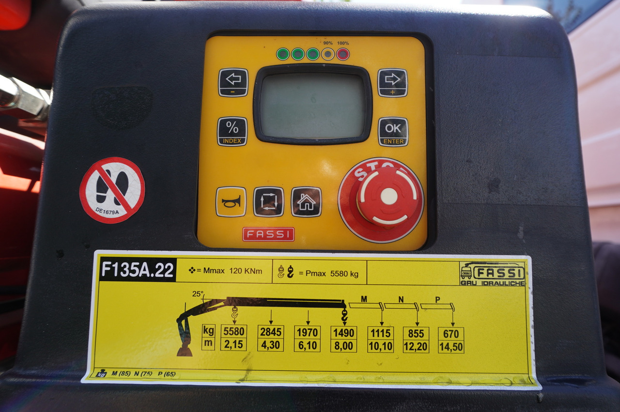 شاحنات مسطحة, شاحنة كرين RENAULT C280 DTI 8 / FASSI crane 5.6 T / range 8 m / Flatbed 15 EPAL: صورة 7 شاحنات مسطحة, شاحنة كرين RENAULT C280 DTI 8 / FASSI crane 5.6 T / range 8 m / Flatbed 15 EPAL: صورة 7