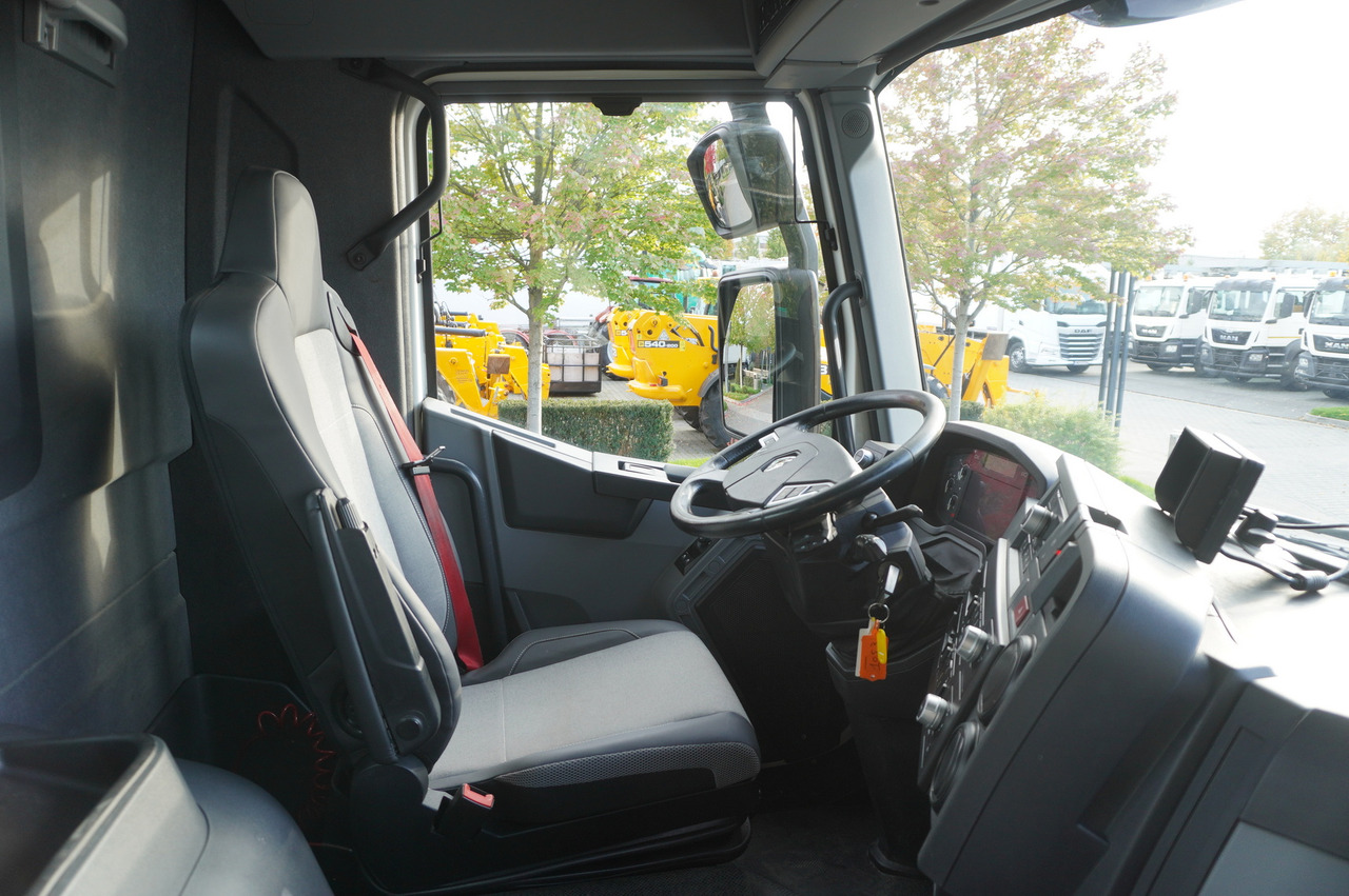 شاحنات مسطحة, شاحنة كرين RENAULT C380 Comfort 6x4 / Atlas 172.3E crane / Range 12.3 m / capacity 6.1 t / Flatbed 17 EPAL: صورة 29