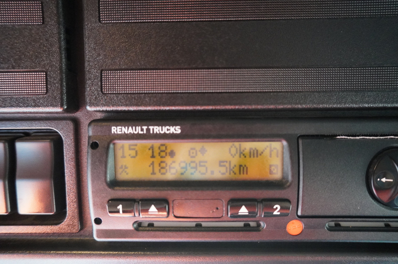 RENAULT D12 / 180,000 km / frame 9.15 m - شاحنة هيكل كابينة: صورة 3 RENAULT D12 / 180,000 km / frame 9.15 m - شاحنة هيكل كابينة: صورة 3