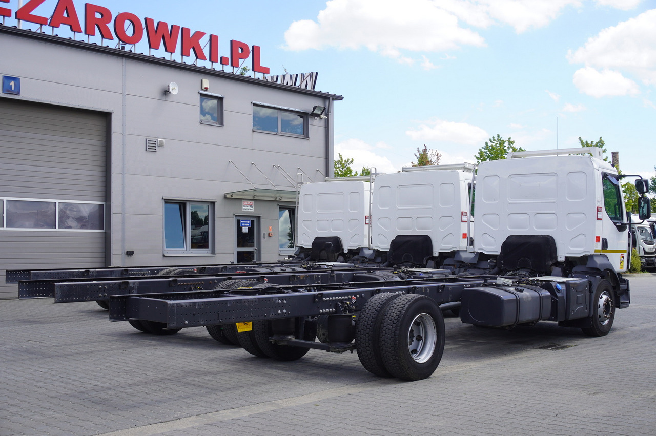 RENAULT D16 / Chassis 7.5 m / Differential lock / 170 tho. km / 3 units - شاحنات الحاويات / جسم علوي قابل للتغيير شاحنة: صورة 3 RENAULT D16 / Chassis 7.5 m / Differential lock / 170 tho. km / 3 units - شاحنات الحاويات / جسم علوي قابل للتغيير شاحنة: صورة 3