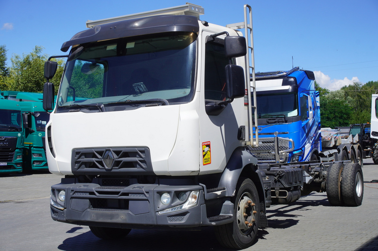 RENAULT D16 / frame 7.3 m / Differential lock / 3 units - شاحنة هيكل كابينة: صورة 3 RENAULT D16 / frame 7.3 m / Differential lock / 3 units - شاحنة هيكل كابينة: صورة 3