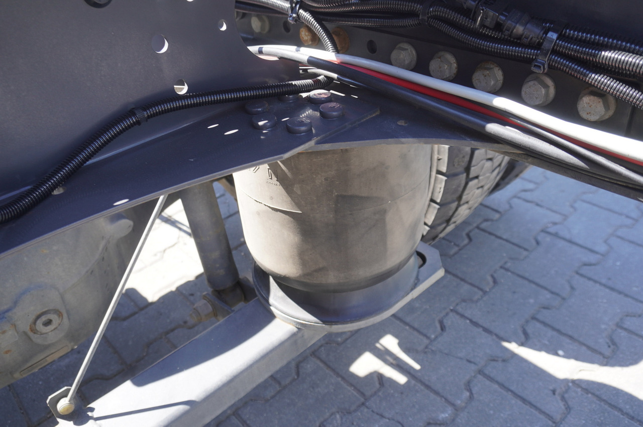 RENAULT Renault D16 / frame 7.3 m / Differential lock / 3 units - شاحنات الحاويات / جسم علوي قابل للتغيير شاحنة: صورة 5 RENAULT Renault D16 / frame 7.3 m / Differential lock / 3 units - شاحنات الحاويات / جسم علوي قابل للتغيير شاحنة: صورة 5