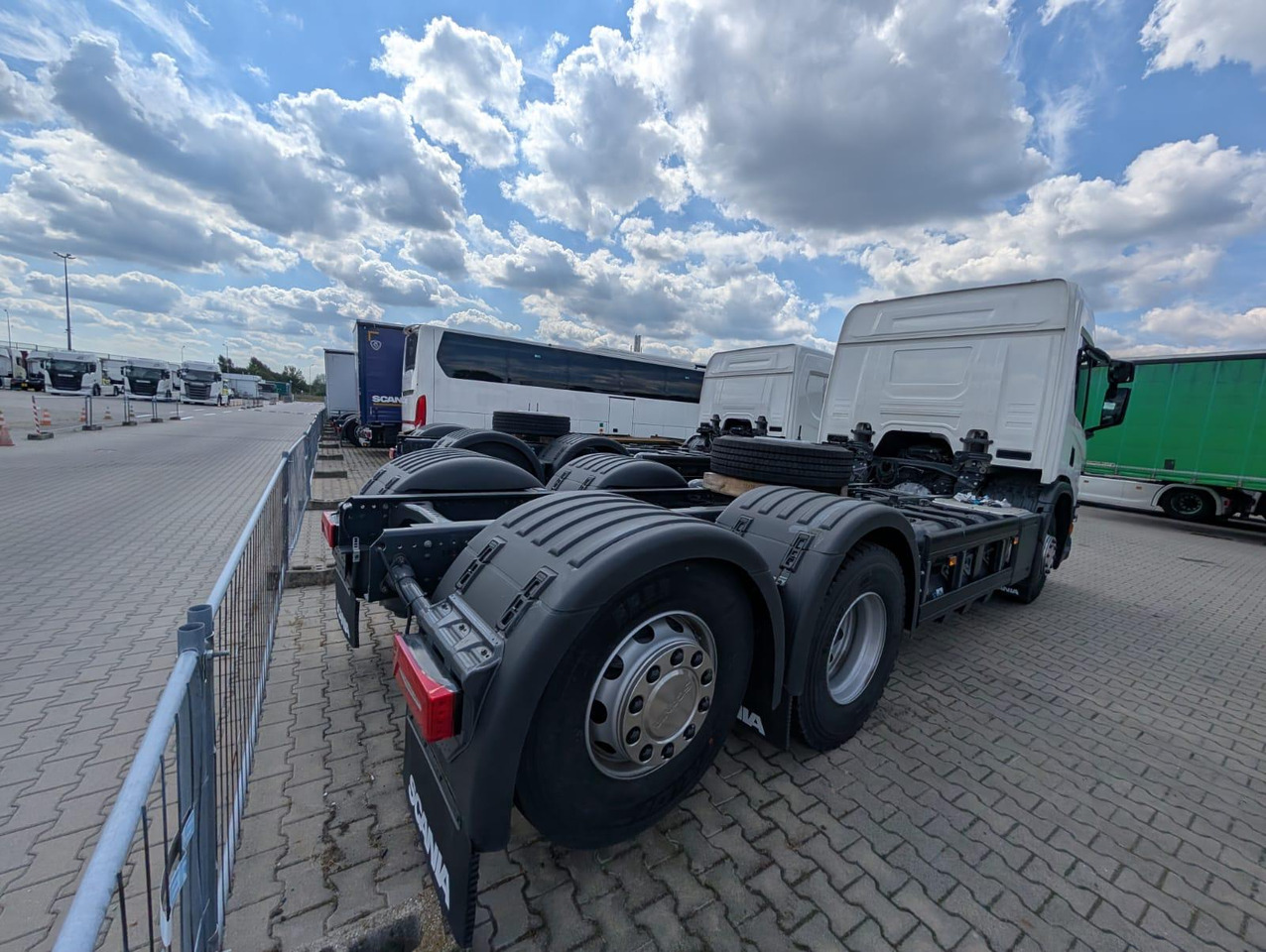 SCANIA P 340 B6x2*4NA / chassis frame / steering axle / CNG / large cab / 8 units - شاحنة هيكل كابينة: صورة 4 SCANIA P 340 B6x2*4NA / chassis frame / steering axle / CNG / large cab / 8 units - شاحنة هيكل كابينة: صورة 4