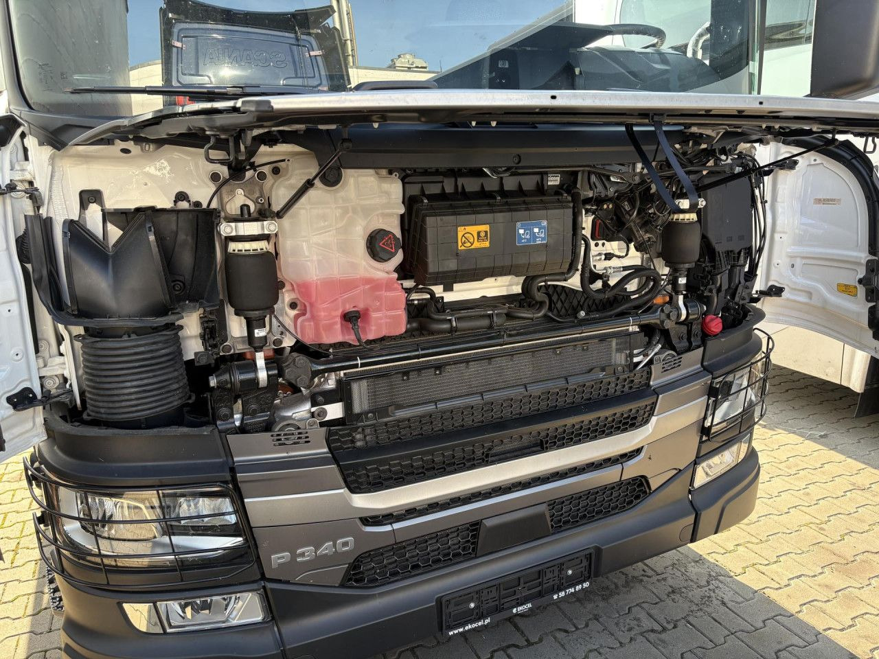 SCANIA P 340 B6x2*4NA / chassis frame / steering axle / CNG / large cab / 8 units - شاحنة النفايات: صورة 5 SCANIA P 340 B6x2*4NA / chassis frame / steering axle / CNG / large cab / 8 units - شاحنة النفايات: صورة 5