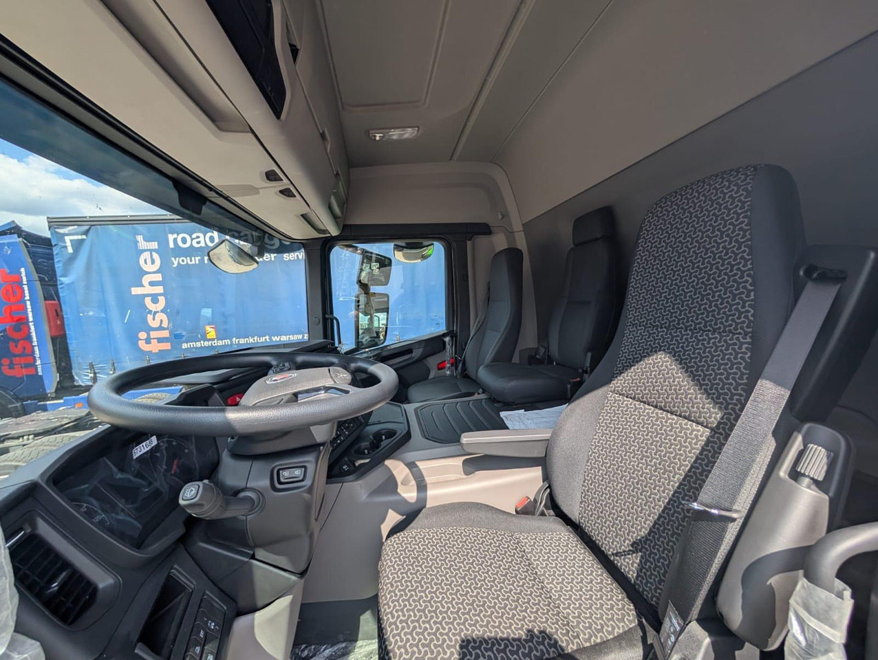 SCANIA P 340 B6x2*4NA / chassis frame / steering axle / CNG / large cab / 8 units - شاحنة النفايات: صورة 5 SCANIA P 340 B6x2*4NA / chassis frame / steering axle / CNG / large cab / 8 units - شاحنة النفايات: صورة 5