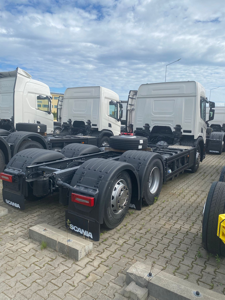 SCANIA P 340 B6x2*4NA / chassis frame / steering axle / CNG / large cab / 8 units - شاحنة هيكل كابينة: صورة 4 SCANIA P 340 B6x2*4NA / chassis frame / steering axle / CNG / large cab / 8 units - شاحنة هيكل كابينة: صورة 4